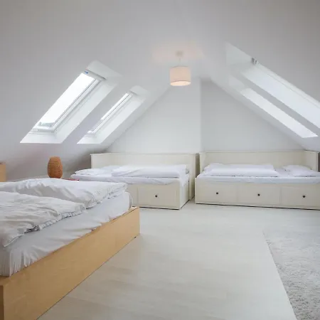 Spacious With Sauna And Two Balconies In 温特贝格